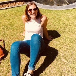 Meet your Posher, Lexie